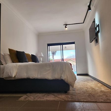 17 On Buffalo Johannesburg Exteriör bild